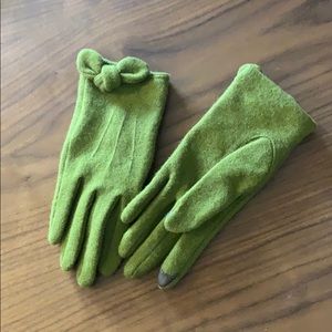 Beautiful chartreuse gloves